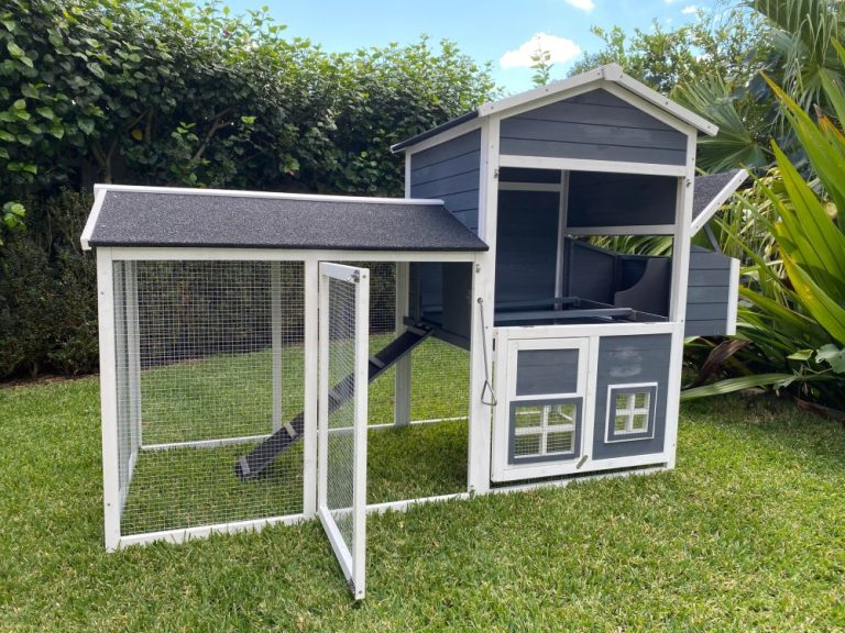 Coops And Cages Resort Chicken Coop