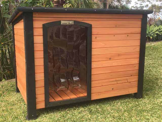 Medium Timber Kennel - Coops and Cages