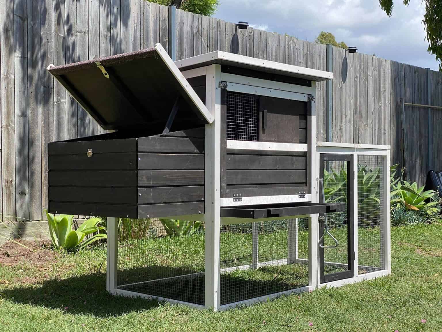 Coops And Cages Tudor Rabbit Hutch