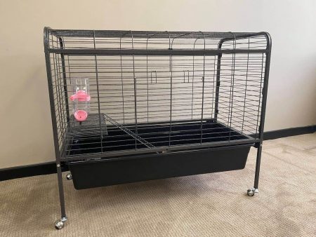 Lexi Portable Indoor Cage