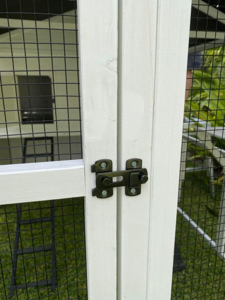 Castle Black wire mesh and latch