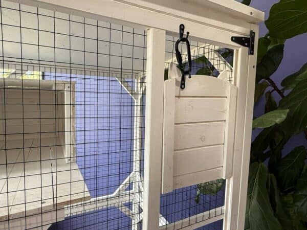 White Tower Portable Cat House - Black wire