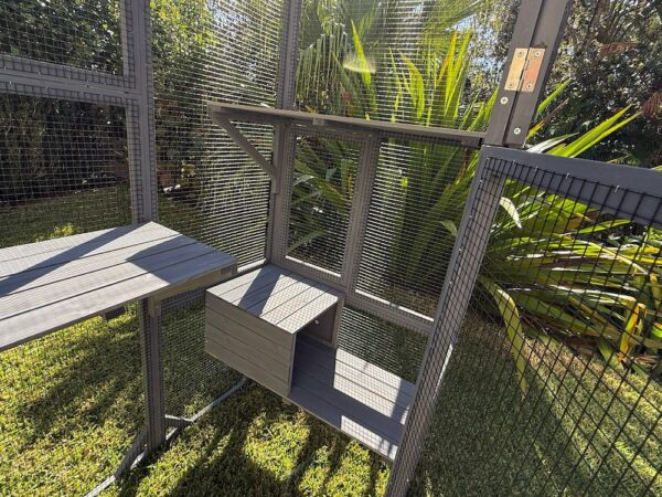 Condo Ferret Enclosure - Sheltered box and shelf