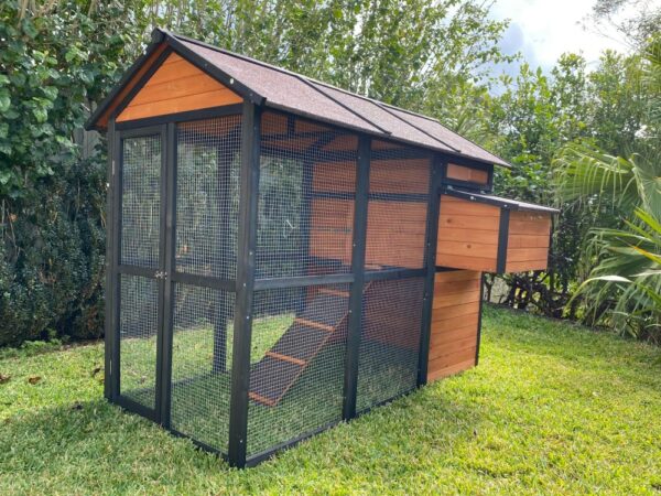 Brown Connie Cat Enclosure